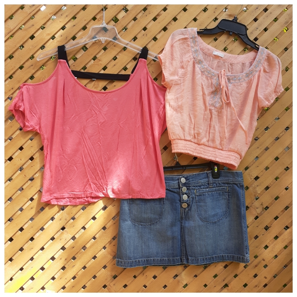 🔥2/$15🔥 3 pc crop top blue jean skirt bundle